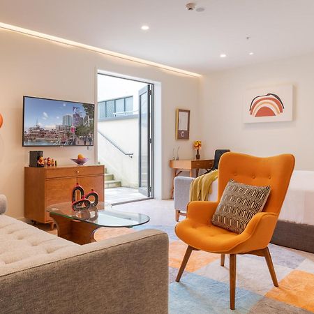 Hotel Ohtel Auckland Extérieur photo The interior of a typical apartment