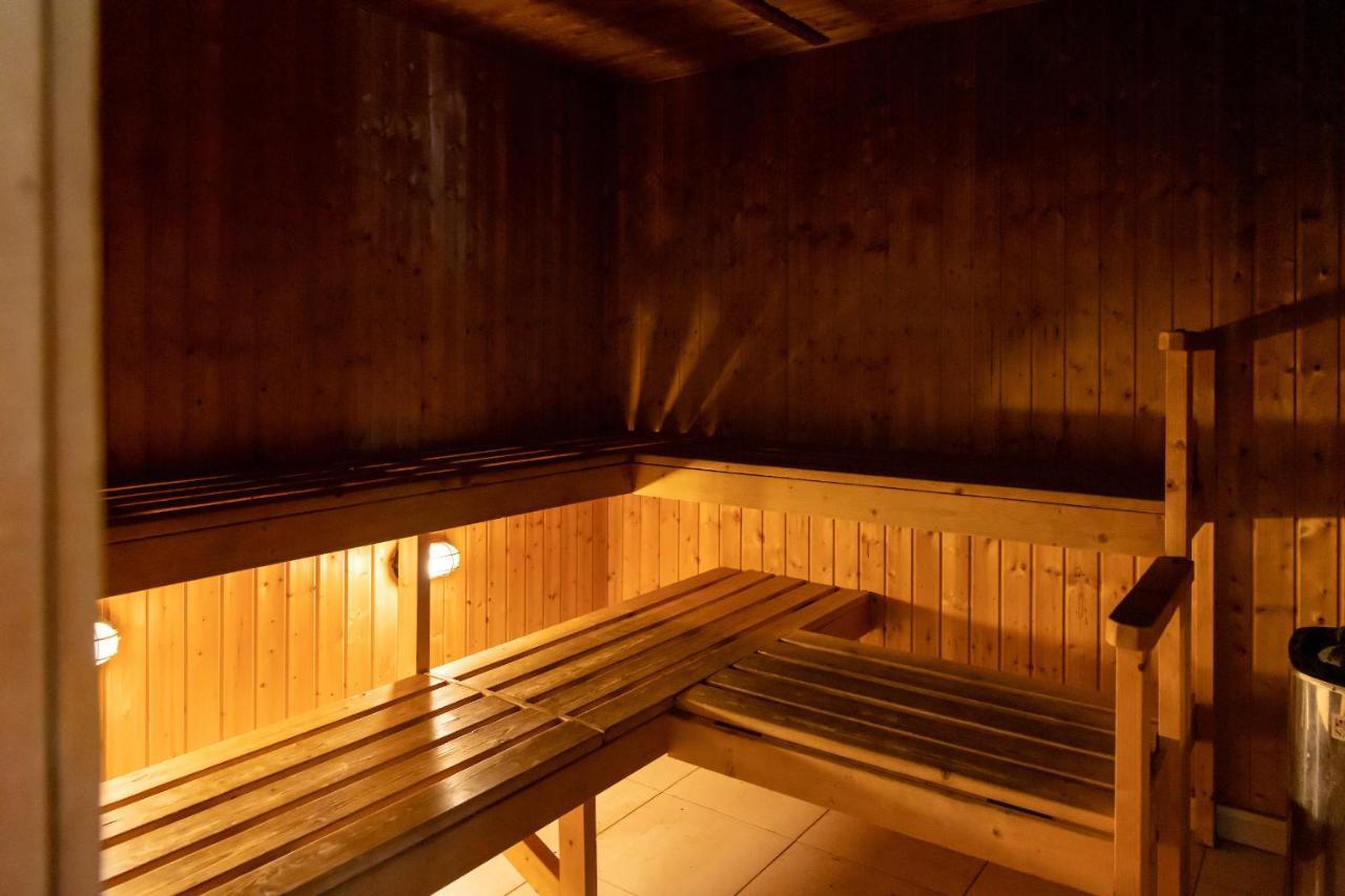 Hotel Ohtel Auckland Extérieur photo A Finnish sauna